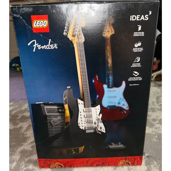 Lego Ideas Stratocaster Fender Guitar Building Set (NEW) - Picture 4 of 4